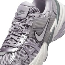 Кроссовки женские Nike V2K Run FD0736-008