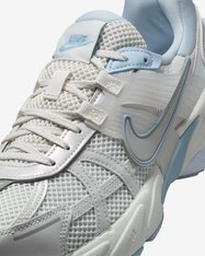 Кросівки жіночі Nike V2K Run FD0736-009