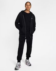 Спортивні штани Nike Club FN3801-010