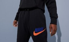 Спортивные штаны Nike Club Fleece FN3094-010