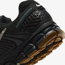 Кроссовки Nike Zoom Vomero 5 IB4005-010