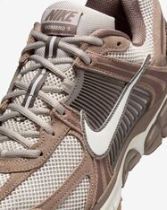 Кроссовки Nike Zoom Vomero 5 HF1553-004