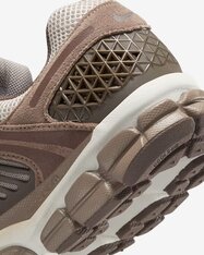 Кроссовки Nike Zoom Vomero 5 HF1553-004