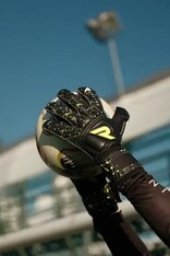 Воротарські рукавиці Redline Magnetic Black Pro RLM89