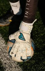 Воротарські рукавиці Redline Magnetic White Pro Contact RLM86