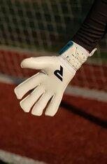 Воротарські рукавиці Redline Magnetic White Pro Contact RLM86