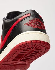 Кросівки жіночі Jordan 1 Retro Low DC0774-061