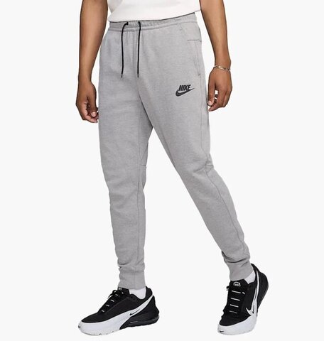 Спортивні штани Nike Sportswear Tech Essentials DD5293-002