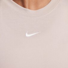 Футболка жіноча Nike Sportswear Essential FB2873-019