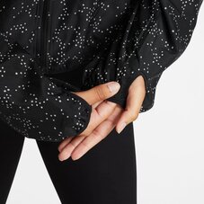 Ветровка женская Nike Dri-Fit FB5321-010