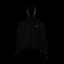 Ветровка женская Nike Dri-Fit FB5321-010