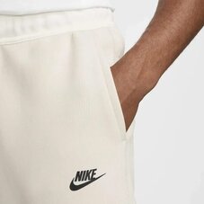 Спортивні штани Nike Tech Fleece FB8002-104