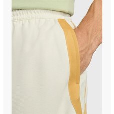 Шорты женские Nike Sabrina Dri-FIT FB8425-020