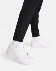 Спортивные штаны женские Nike Sportswear Chill Terry FN2434-010