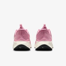 Кроссовки беговые женские Nike Revolution 7 FN7999-601