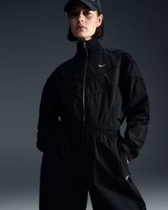Ветровка женская Nike Windrunner FV6304-010