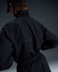 Ветровка женская Nike Windrunner FV6304-010