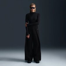 Спортивные штаны женские Nike Sportswear Tech Fleece FV8052-010