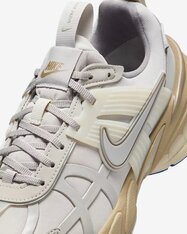 Кросівки бігові жіночі Nike V2K Run GORE-TEX FZ2622-002