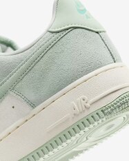 Кроссовки женские Nike Air Force 1 '07 SE HQ1497-099