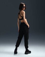 Спортивные штаны женские Nike Sportswear Tech Fleece HV6779-010