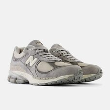 Кроссовки New Balance 2002R M2002RLN