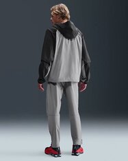 Ветровка Nike París Saint-Germain Tech Windrunner HQ4981-060