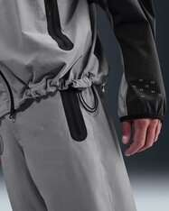 Ветровка Nike París Saint-Germain Tech Windrunner HQ4981-060