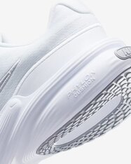 Кроссовки Nike Uplift SC IB2765-101