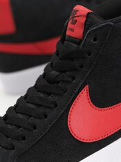 Кросівки Nike SB Zoom Blazer Mid FD0731-002