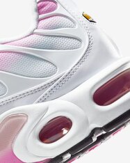 Кроссовки женские Nike Air Max Plus CZ7931-100