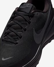 Кросівки бігові Nike Revolution 8 HJ9198-002