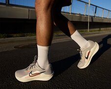 Кроссовки беговые Nike Downshifter 13 FD6454-009