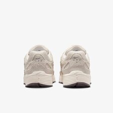 Кросівки Nike P-6000 Suede HF0015-100