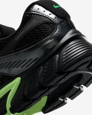 Кросівки Nike V5 RNR HJ5228-005