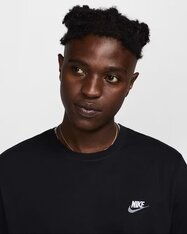 Футболка Nike Sportswear Club FD1184-013