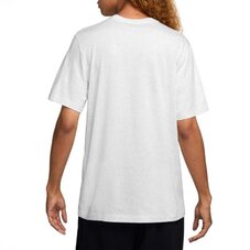 Футболка Nike Sportswear Club AR4997-051