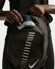 Вітровка Nike Stride IO7767-060