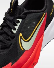 Кросівки бігові дитячі Nike Sonic Fly FZ0017-005