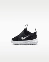 Кросівки дитячі Nike Team Hustle D 12 HF6281-002