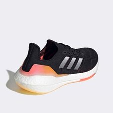 Кросівки бігові жіночі Adidas Ultraboost 22 Heat RDY Multicolour GX8059