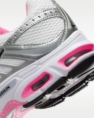 Кроссовки теннисные женские Nike Air Max Moto 2K HQ2056-101