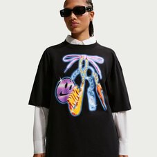 Футболка жіноча Nike Classic IR7848-010