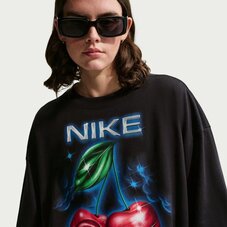 Футболка жіноча Nike Sportswear Classic IR7836-010