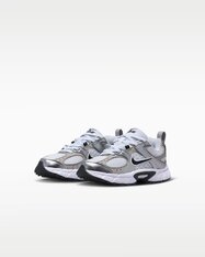 Кросівки Nike V5 RNR HQ6412-100