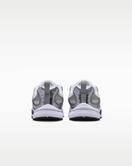 Кросівки Nike V5 RNR HQ6412-100