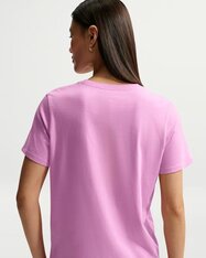 Футболка жіноча Nike Sportswear Club Essentials DX7902-503