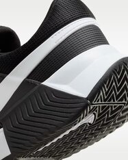 Кросівки тенісні Nike Zoom GP Challenge 1 FJ1813-001