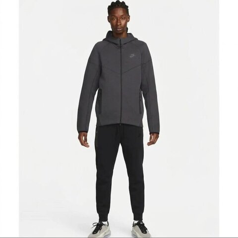 Спортивний костюм Nike Tech Fleece FB7921-060 + FB8002-010